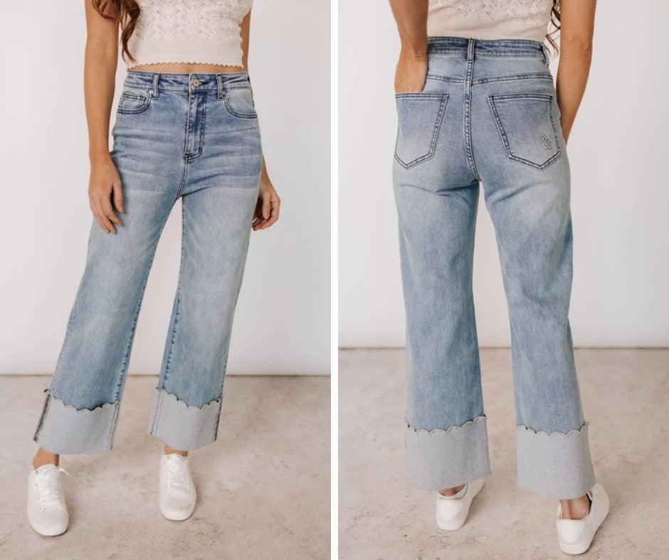 Ampersand Scallop Jeans